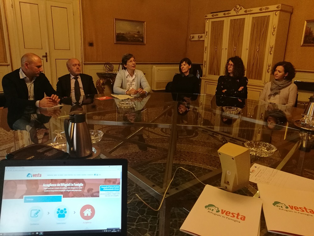 Il progetto Vesta, per l’accoglienza dei rifugiati in famiglia, arriva a Ferrara. “Un’innovazione sociale che cambia il modo di fare accoglienza e integrazione”