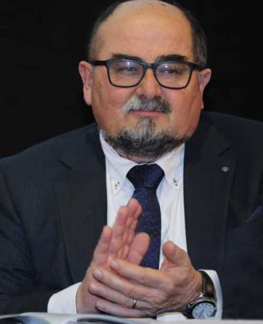 Il ricordo di Enzo Bertani del Presidente di Cantine Riunite & Civ Corrado Casoli Il ricordo di Enzo Bertani del Presidente di Cantine Riunite & Civ Corrado Casoli