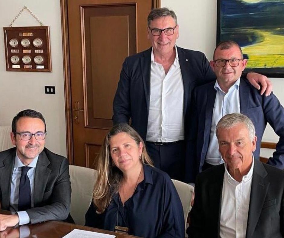 Nasce “Coop in Rete”, siglato accordo tra C.N.S., INTEGRA e CONSCOOP Nasce “Coop in Rete”, siglato accordo tra C.N.S., INTEGRA e CONSCOOP