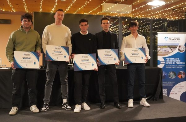 Cooperativa Bilanciai premia i figli di soci e dipendenti: consegnate nove borse di studio