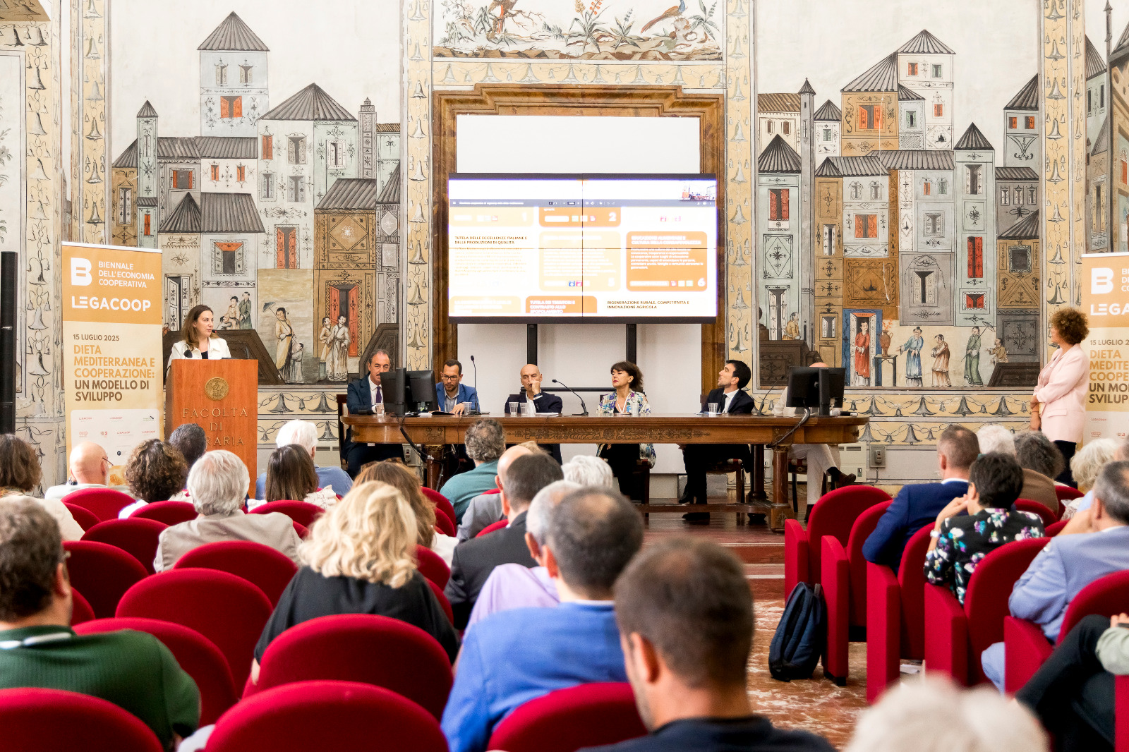Lanciato a Napoli il Manifesto della Dieta Mediterranea di Legacoop, una visione cooperativa per un futuro sano e giusto per chi produce e per chi consuma Lanciato a Napoli il Manifesto della Dieta Mediterranea di Legacoop, una visione cooperativa per un futuro sano e giusto per chi produce e per chi consuma